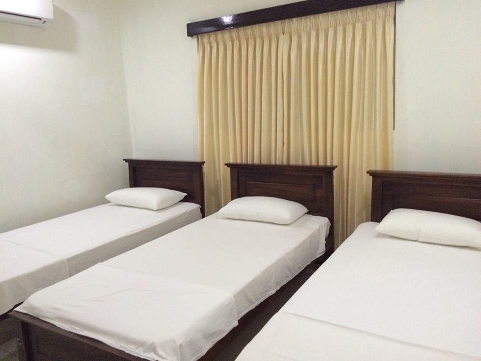 Sleep Cheap Hostel Negombo Exterior foto